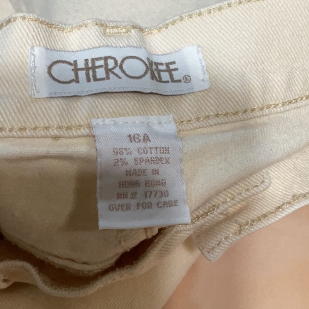 Cherokee Jeans - Picture 6 of 7
